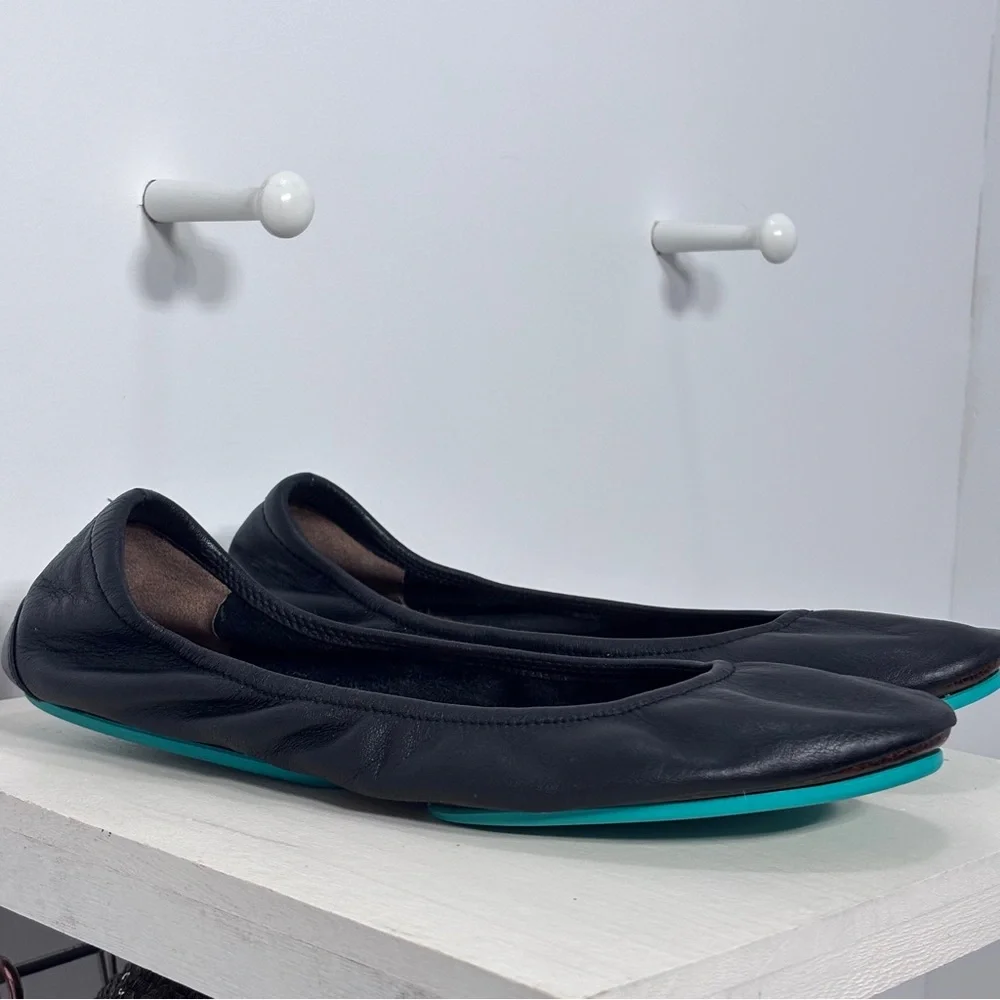 EUC Tieks By Gavrieli Women’s Matte Black Leather Flats Ballet Size 10 US - Picture 4 of 12